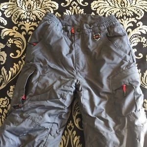 Size 6 children’s gray snow pants